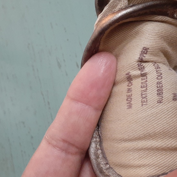 MICHAEL KORS SNEAKERS SZ 9 M - Picture 6 of 8